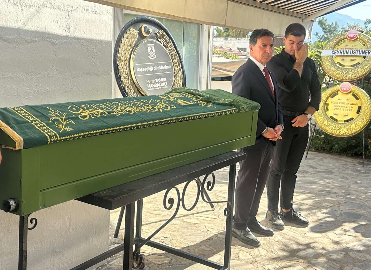 Muğla Büyükşehir Belediye Başkanı Ahmet Aras’ın Acı Günü: Halası Son Yolculuğuna Uğurlandı 1